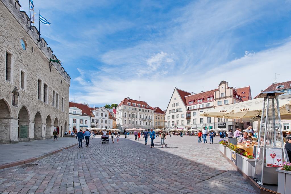Old Town Central Apartment Tallinn Exteriör bild